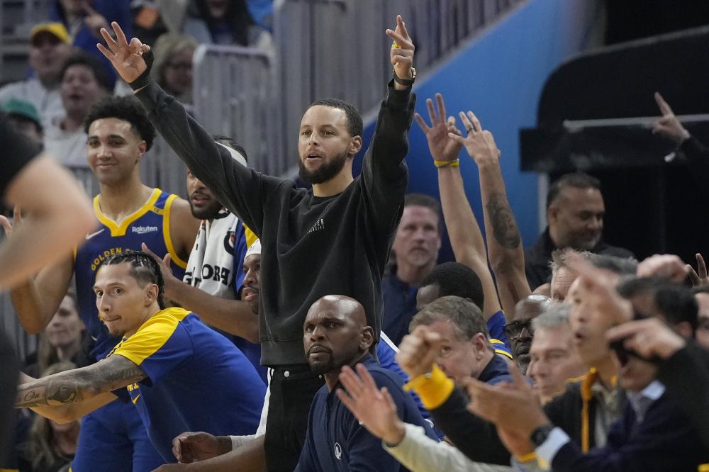 还是媒体围 还是媒体围