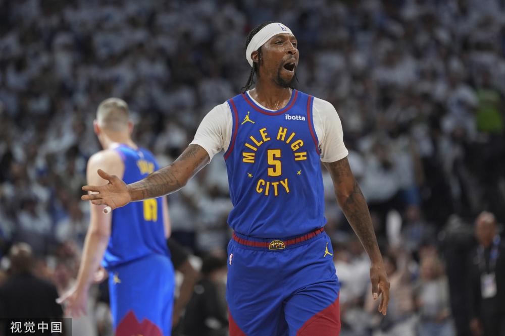 界足球增添 界足球增添